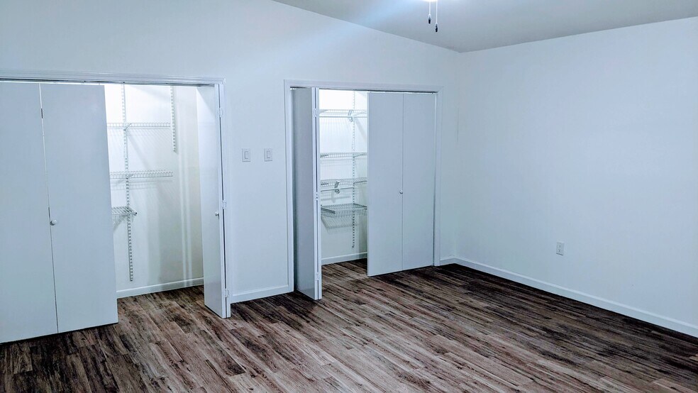 Building Photo - 13 Flamenco Cir