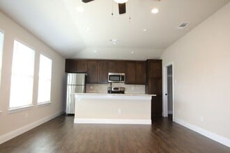Building Photo - Elevated Living on the Waters Edge in Pelican Bay! ~ ((AZLE ISD!!)) Granite Countertops~ Stainles...