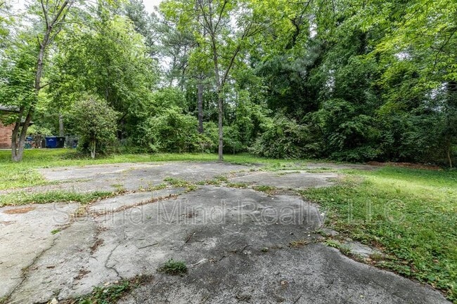 Building Photo - 321 Angier Ave