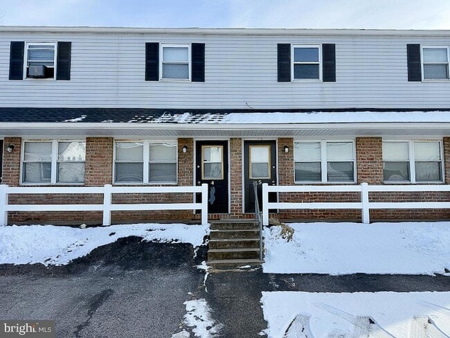 Building Photo - 31 Union St