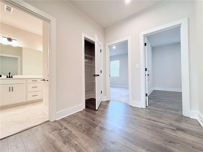 Building Photo - 4395 Declan Dr