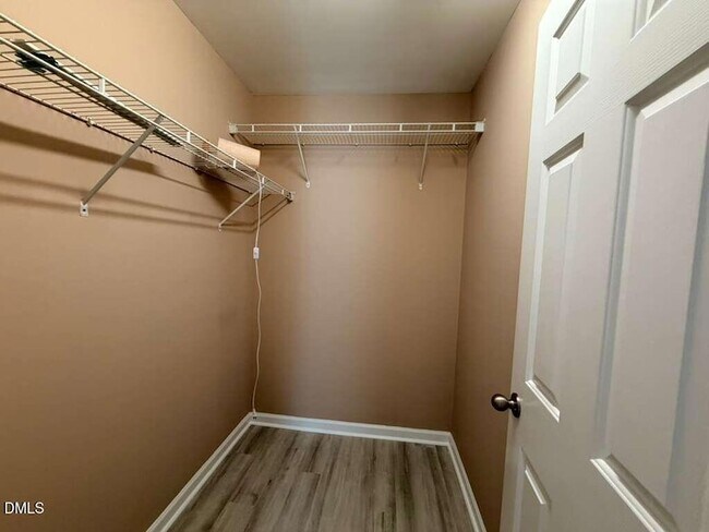 Building Photo - 1061 Remington Oaks Cir