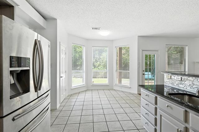 Building Photo - 1717 Newton Dr