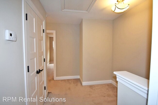 Building Photo - 3 br, 2.5 bath House - 3219 Blue Sky