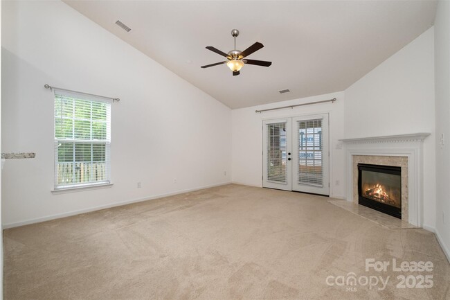 Building Photo - 8424 Angwin Pl