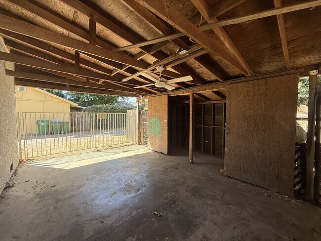 Building Photo - 191 E Washington Ave