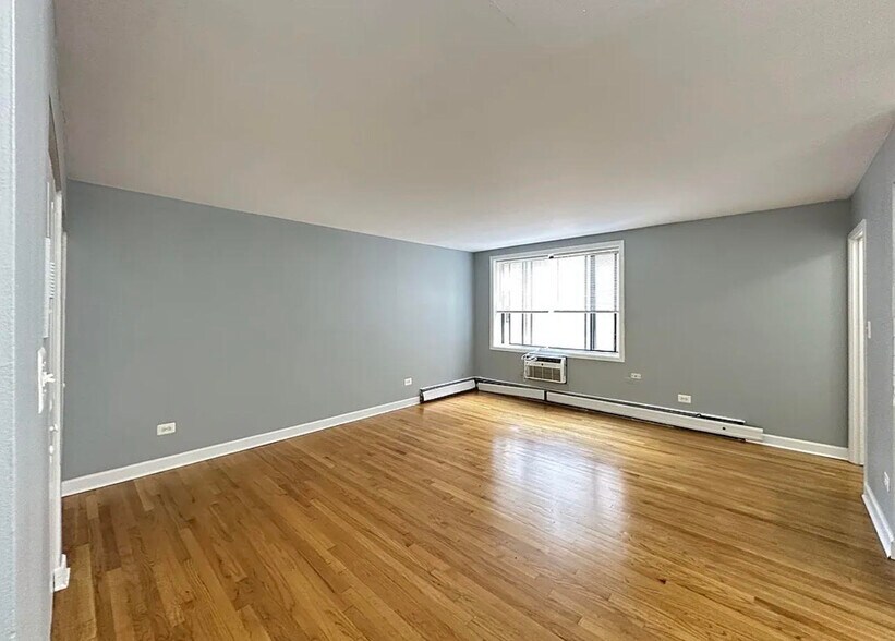 Building Photo - 1515 W Morse Ave