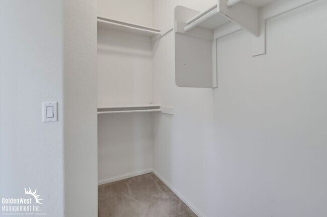 Building Photo - Modern 2Bdm 2Ba Condo in Desirable Chula Vista Community!