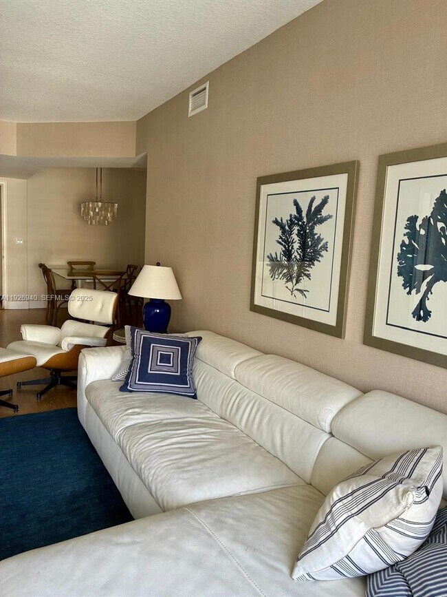 Building Photo - 18800 NE 29th Ave