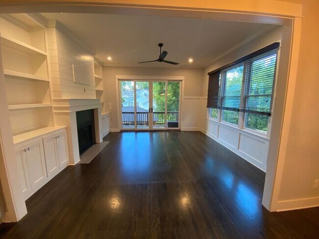Building Photo - Prime East End Rental Home