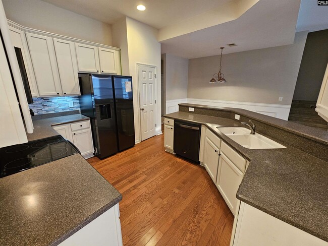 Building Photo - 430 Abbeydale Way