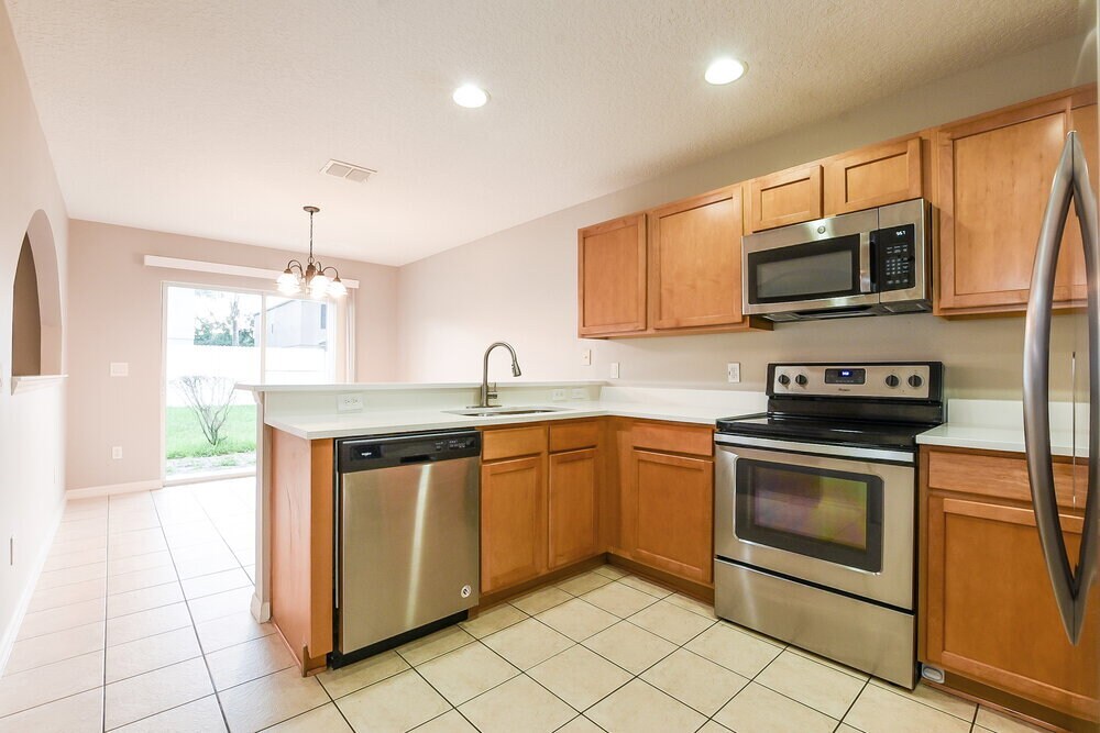 Building Photo - 1725 Portcastle Cir