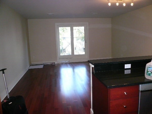 Building Photo - 533 Cambridge St