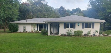 Building Photo - 8843 SW 200th Cir