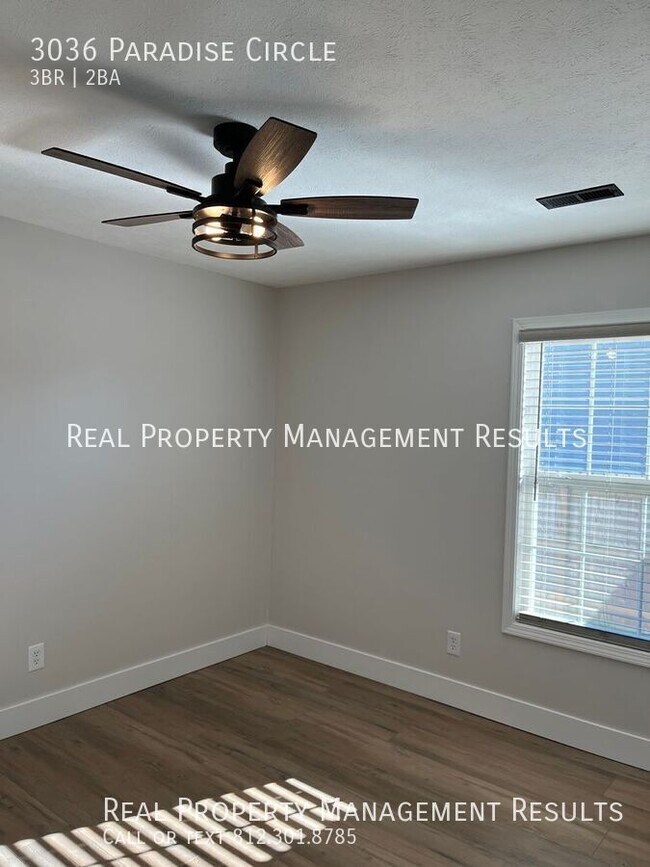 Building Photo - 3036 Paradise Circle