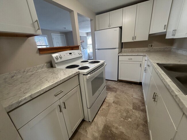 Building Photo - 20-22-22 Winter St