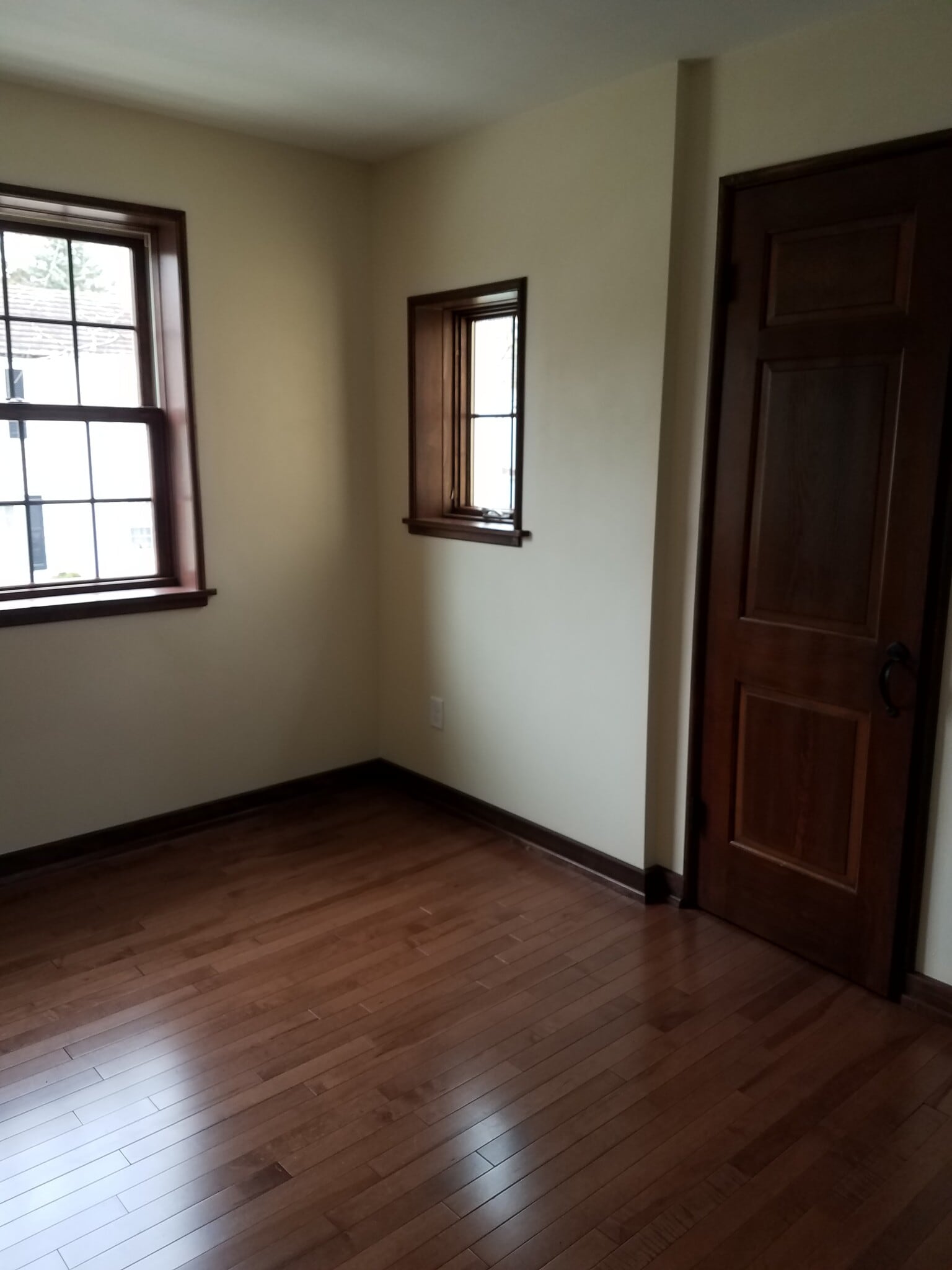 Building Photo - 5920 Dendron Ln