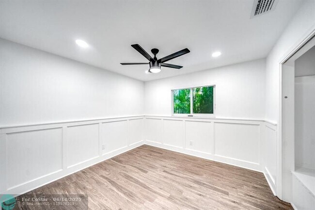 Building Photo - 7491 NW 11th Pl