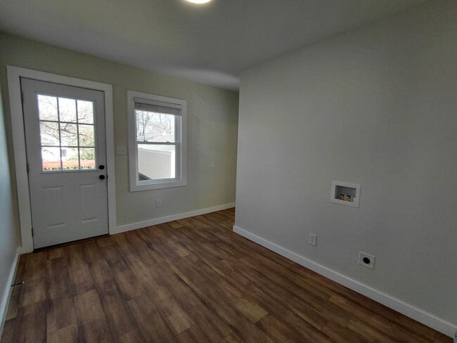 Building Photo - Cozy Home in Rolla