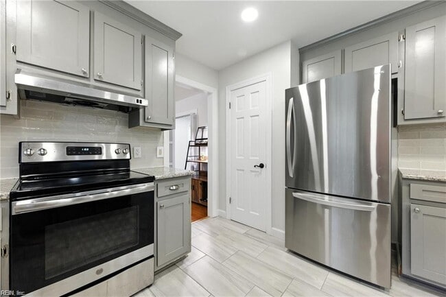Building Photo - 707 Lipton Dr