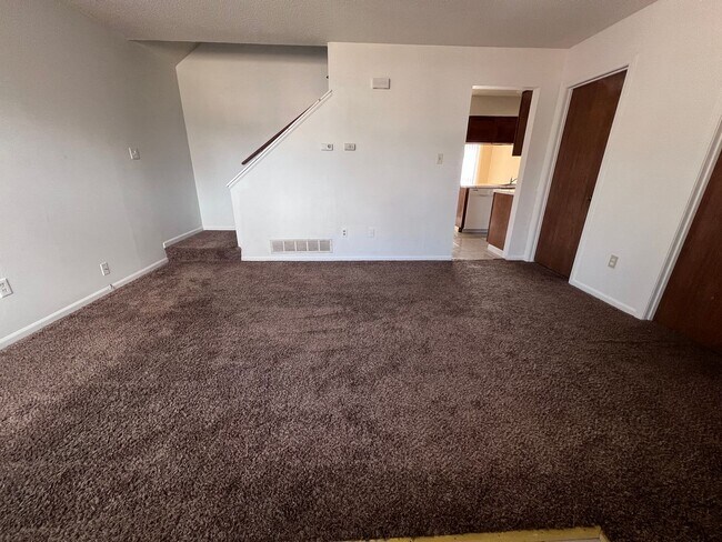 Building Photo - 710-712 Clinkscales Dr.