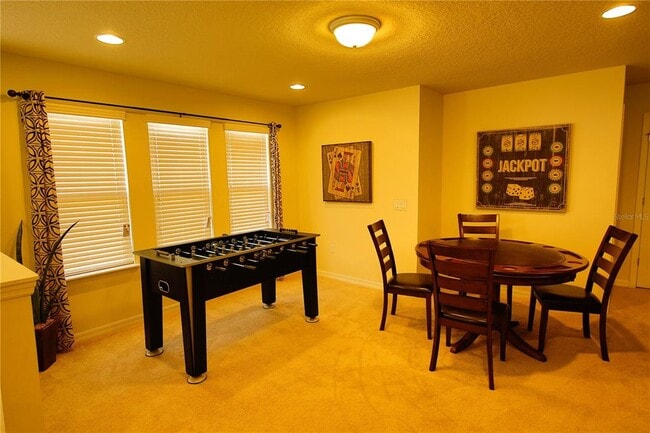 Building Photo - 8809 Rhodes St