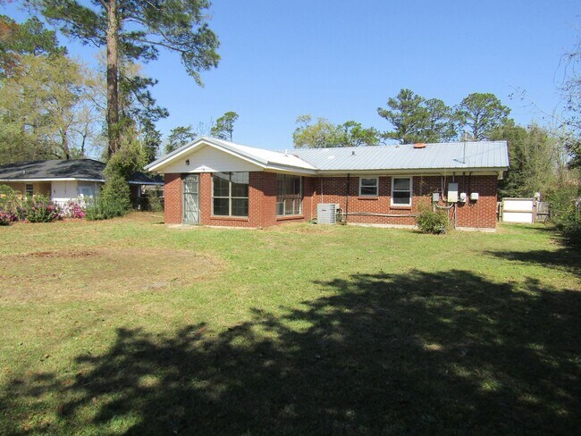 Building Photo - 608 Palmetto St