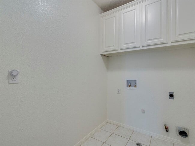 Building Photo - 6318 Zadock Woods Dr