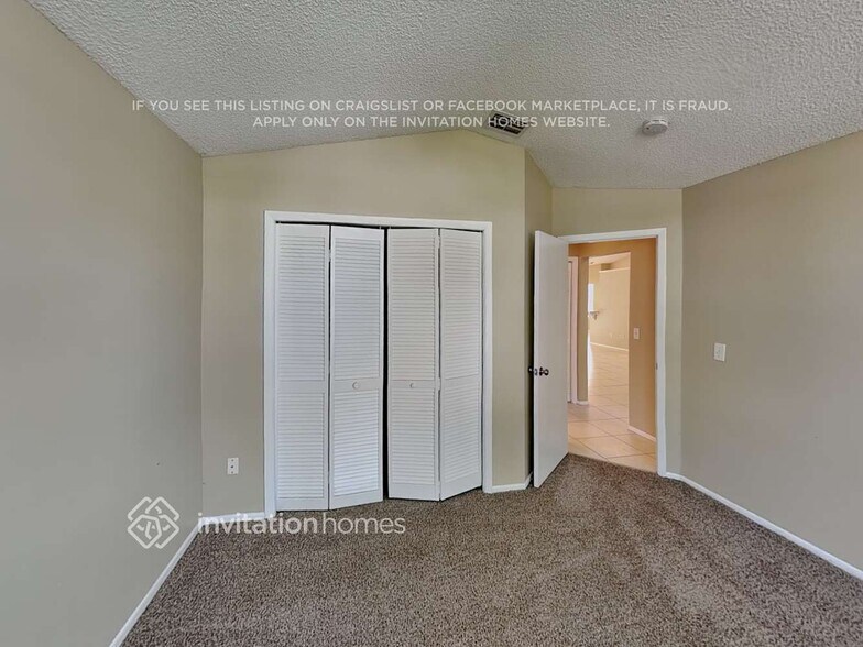 Building Photo - 12513 Belrose Ave
