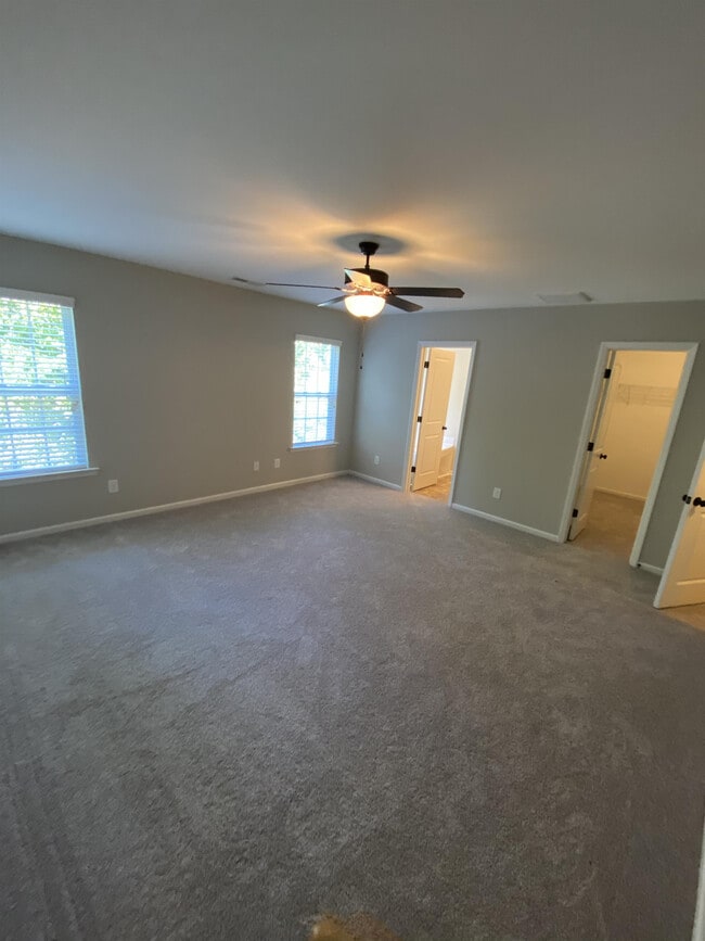 Building Photo - 617 Rockland Dr
