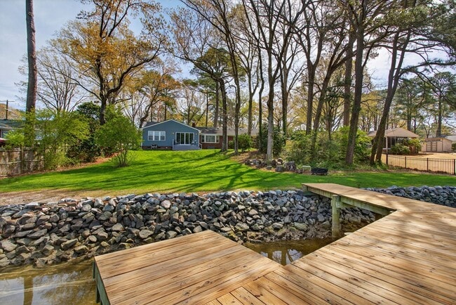 Building Photo - 513 Chesopeian Trail