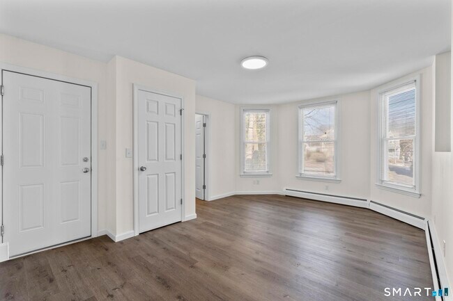 Building Photo - 83 Prospect St