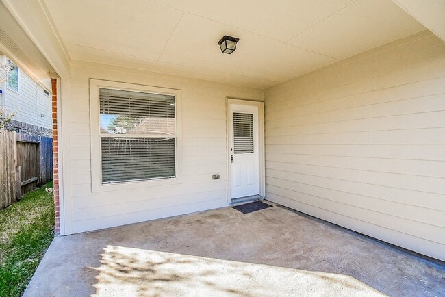 Building Photo - 20922 Barbons Heath Ct