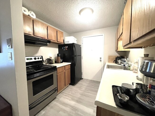 Building Photo - 36 Silver Hill Ln