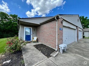 Building Photo - Fully furnished rental home for Corporate ...