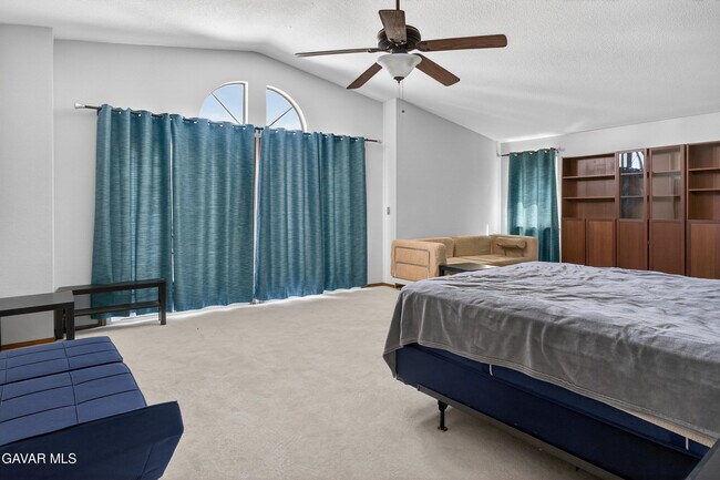 Building Photo - 41537 Poplar Cir