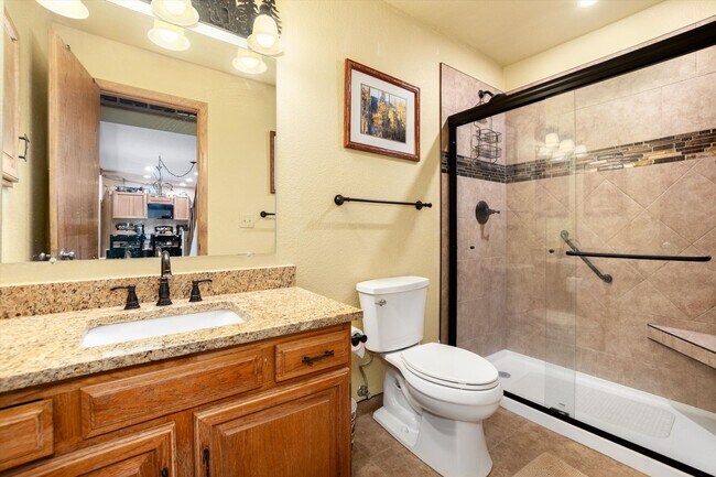 Building Photo - Silverthorne Condo – Winter Seasonal Lease...