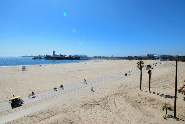 Building Photo - 1174 E Ocean Blvd