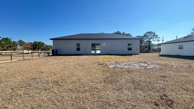 Building Photo - Gorgeous 3 Bedroom, 2 Bathroom Home in Palm Bay!!