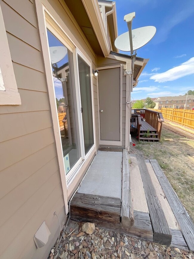 Building Photo - 1 Bedroom Townhome Available Near N Academy Blvd and Vickers Dr!