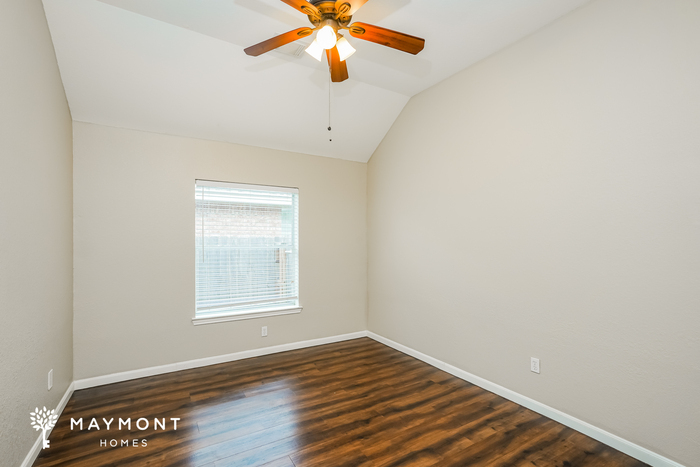 Building Photo - 207 Autumn Creek Ln