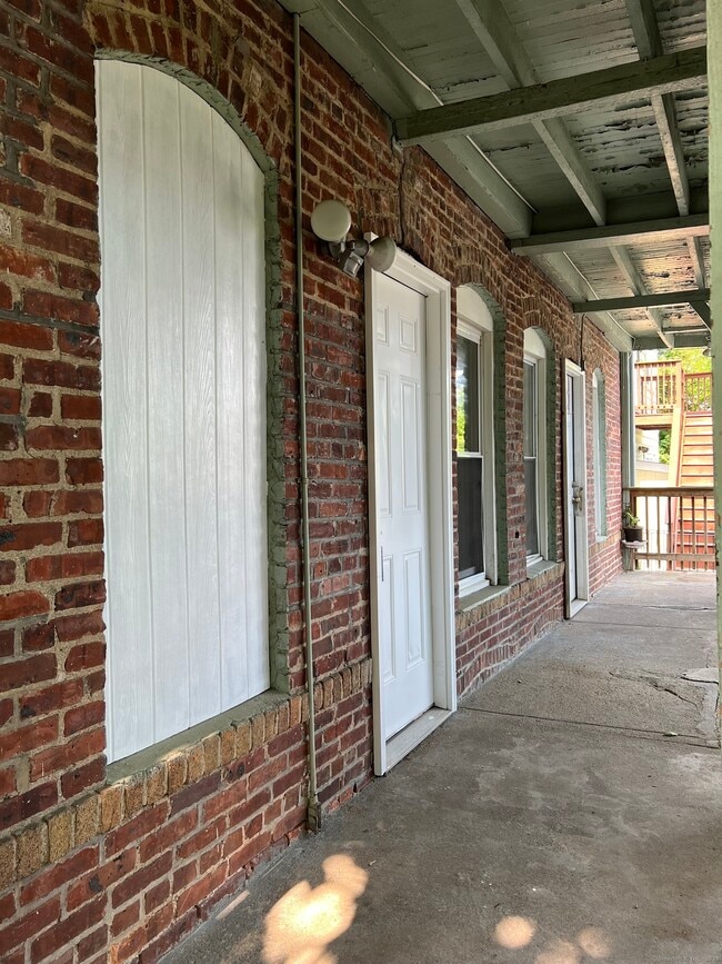 Building Photo - 1503 Boston Ave