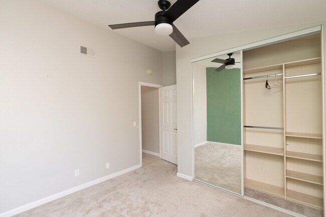 Building Photo - 3 Bedroom Townhome in the Monte Rio Community of Rancho Peñasquitos