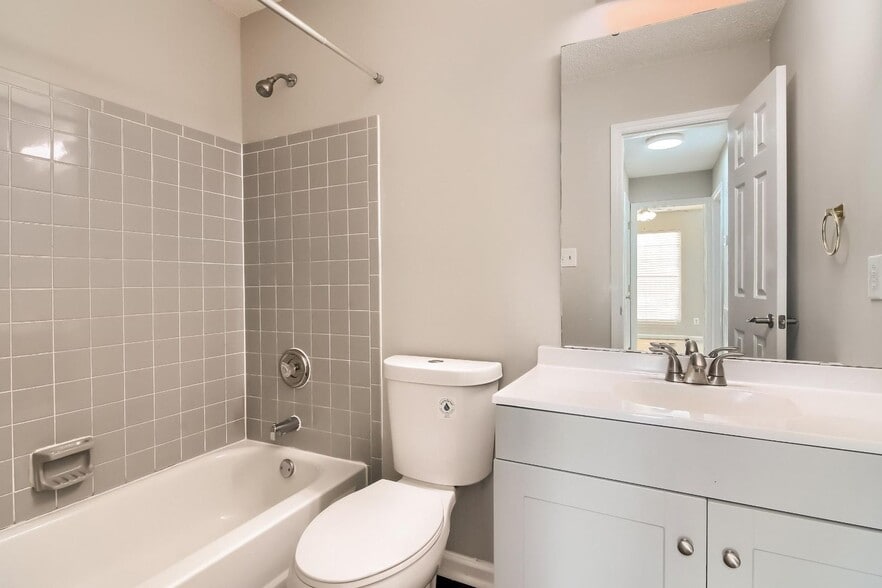 Building Photo - 7417 Wisconsin Ct