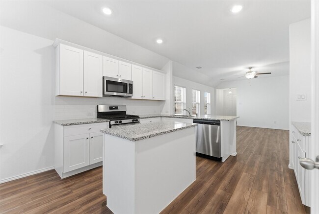 Building Photo - 2309 Pyrite Dr