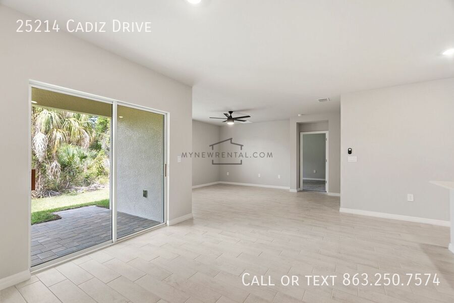 Building Photo - 25214 Cadiz Dr