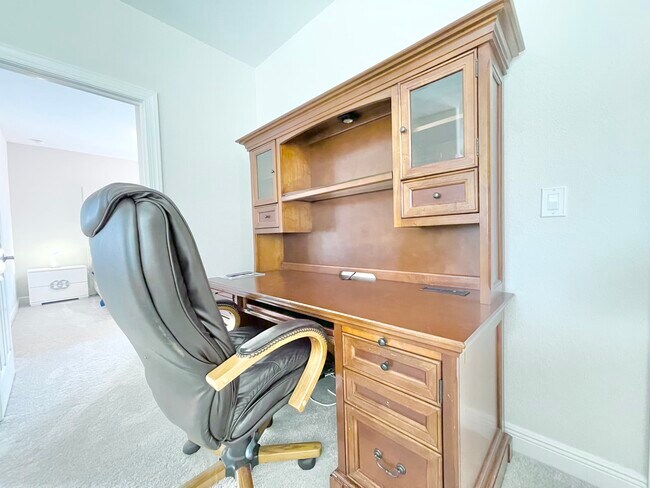 Building Photo - 12667 Biscayne Ct
