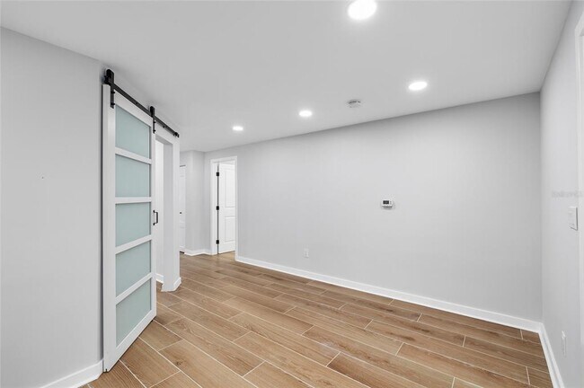 Building Photo - 2306 S San Jose Cir