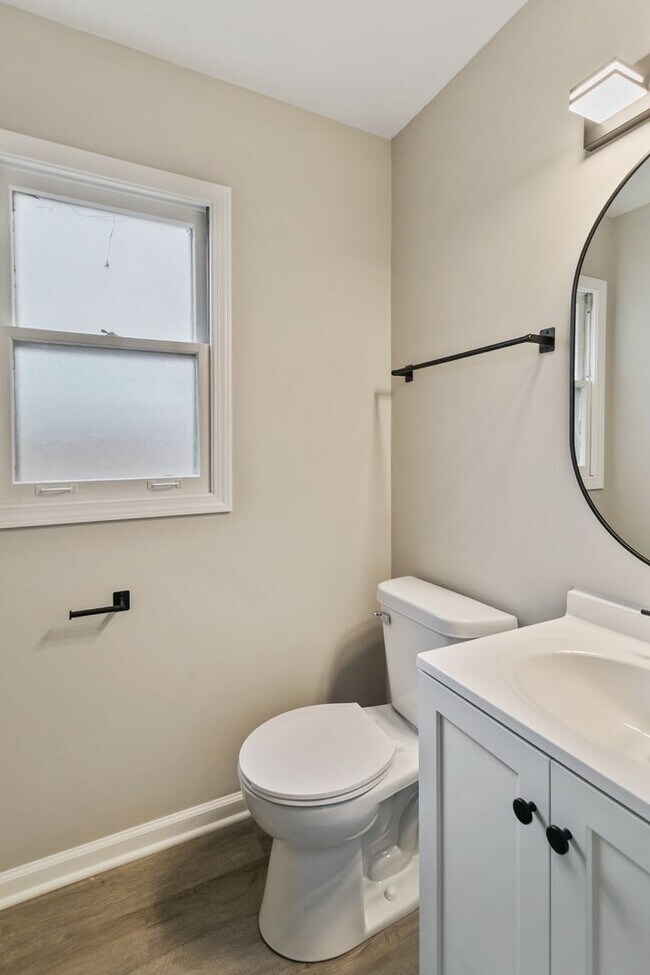 Building Photo - Fully Renovated 4 Bedroom Home in Homewood