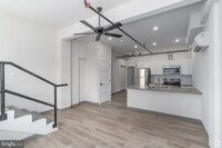 Building Photo - 224 Hall St